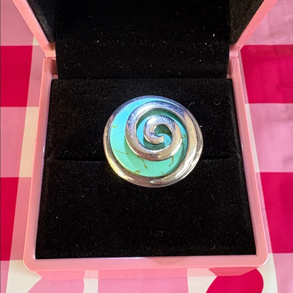 Vintage Sterling Silver and Turquoise ring Size 8